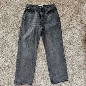 Abercrombie & Fitch The Vintage Straight High Rise Jeans